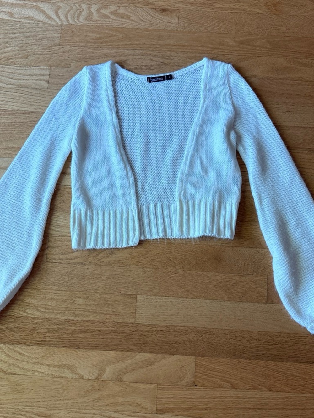 Boohoo Off-White Knit Cropped Sweater